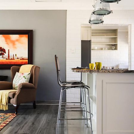 Upper House Guesthouse Кларенс Екстериор снимка