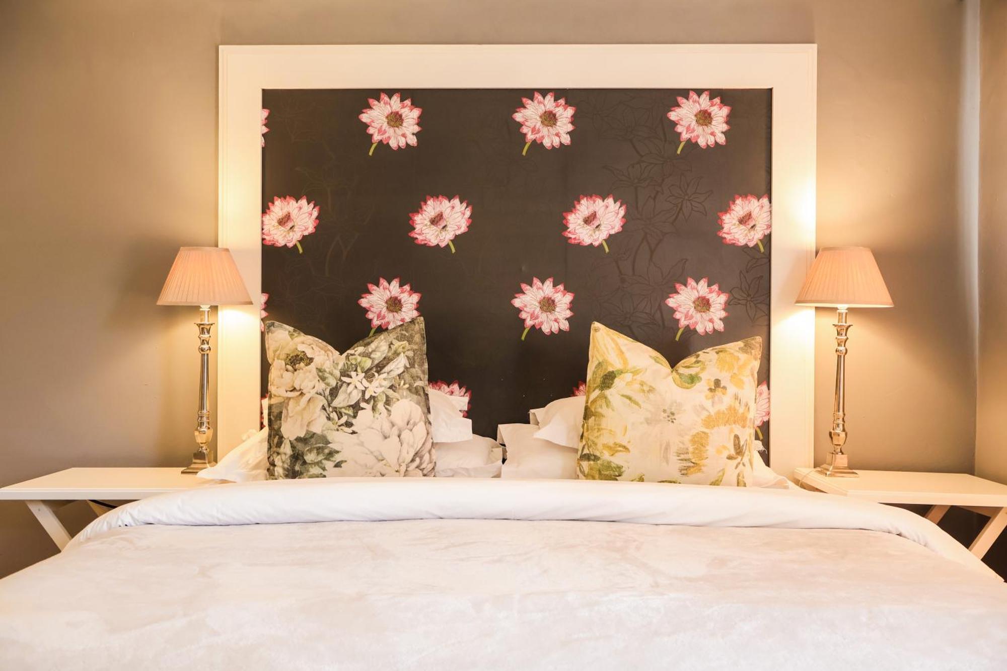 Upper House Guesthouse Кларенс Екстериор снимка