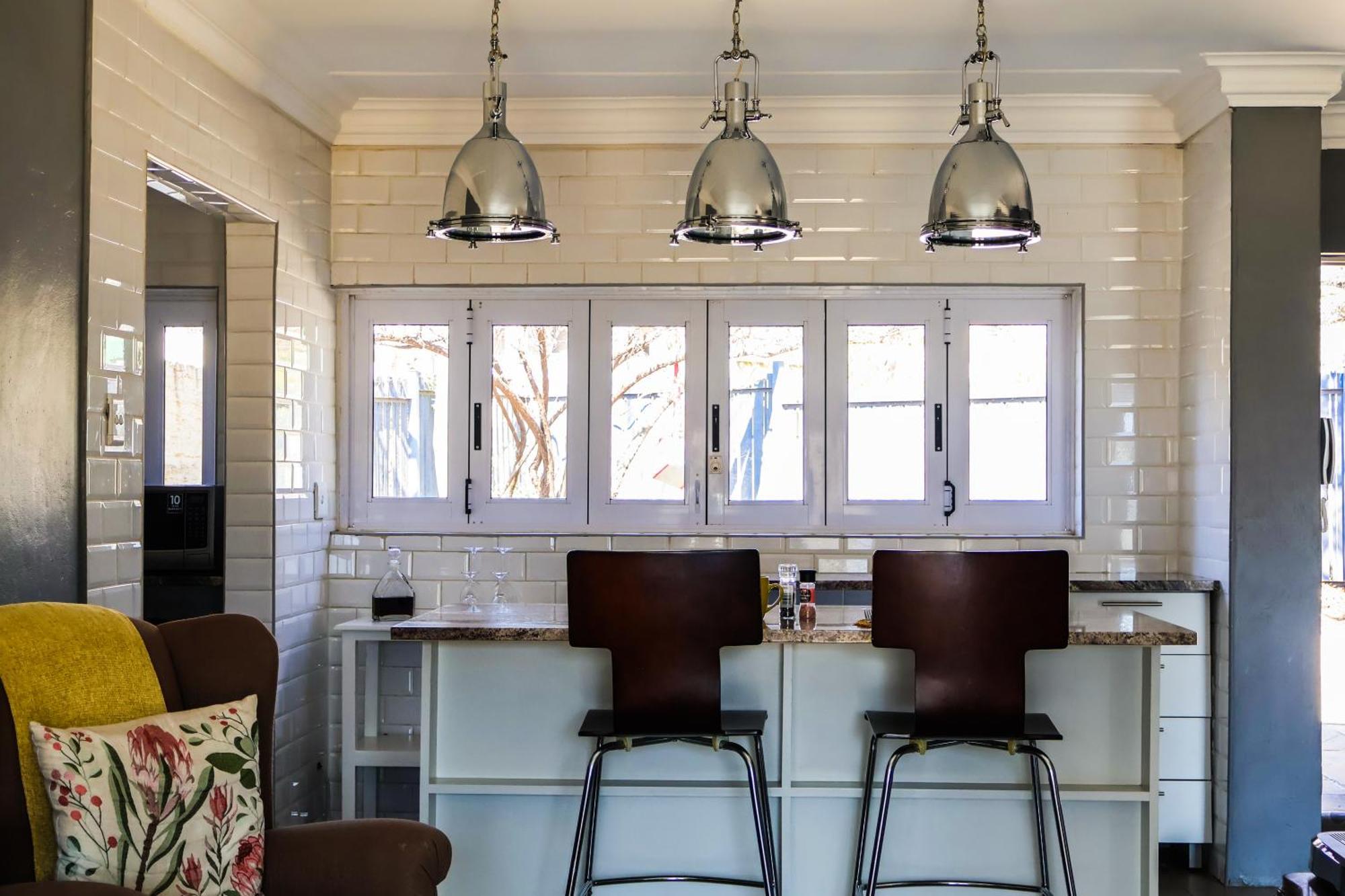 Upper House Guesthouse Кларенс Екстериор снимка